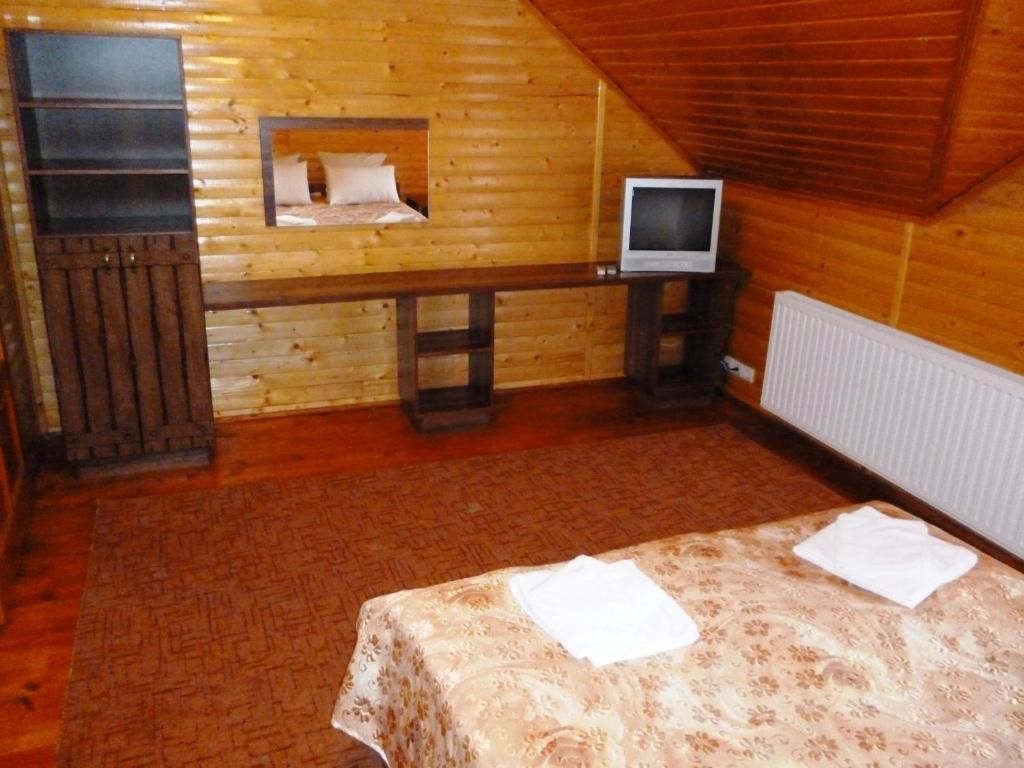 Отель Erney Laz Hotel Шаян